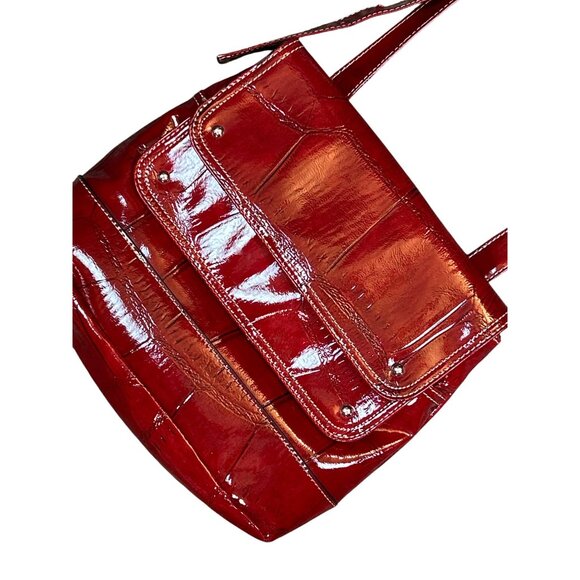 MUNDI Red Patent Leather Vintage Style Crossbody Bag - Picture 5 of 14